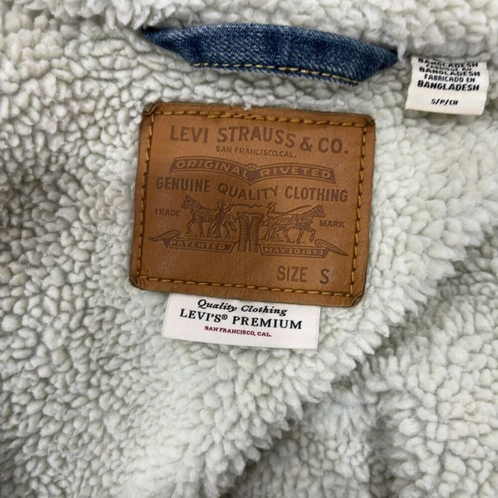 Levi's Jacket - Picture 4 of 4